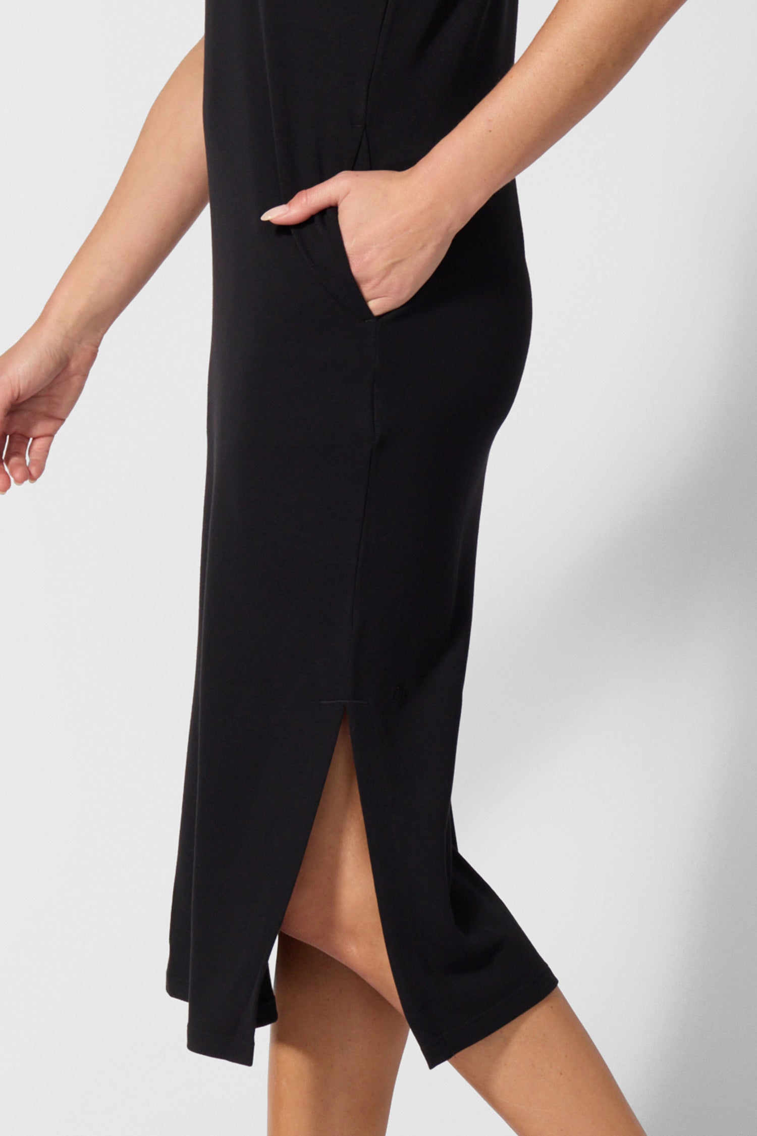 Serene Sleeveless Maxi - Black