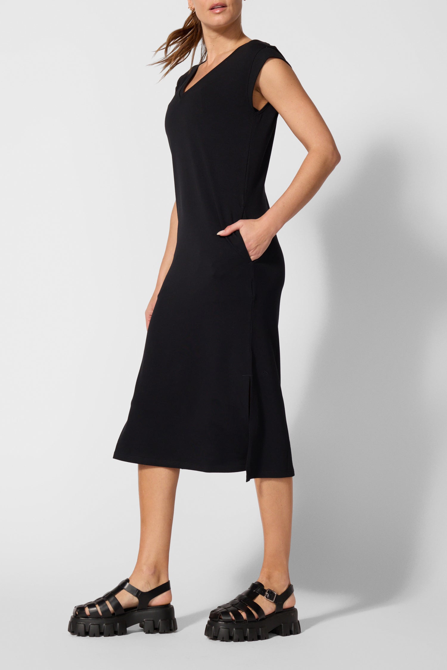 Serene Sleeveless Maxi - Black