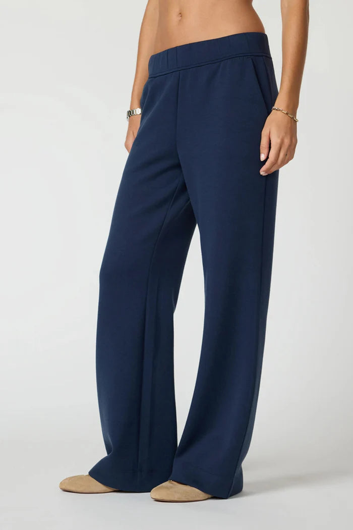 Dreamweave Relaxed Pant - Navy