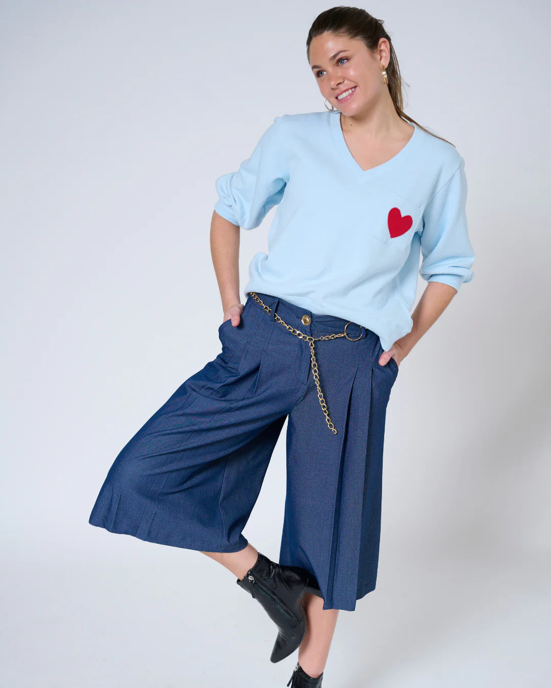 Anja V-Neck Pullover - Light Blue