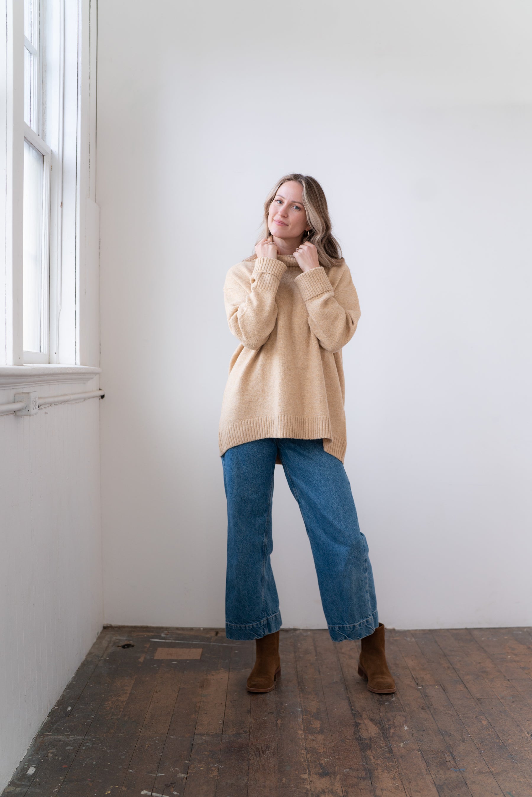 Dog Walker Sweater - Straw