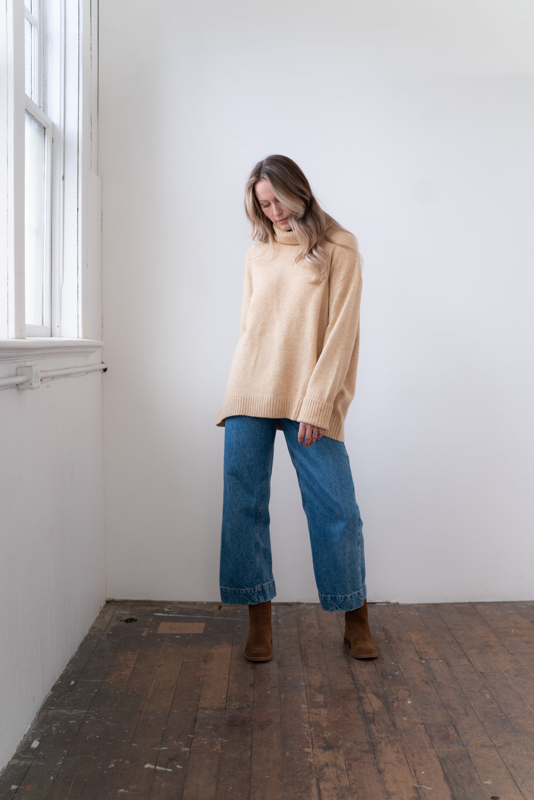 Dog Walker Sweater - Straw