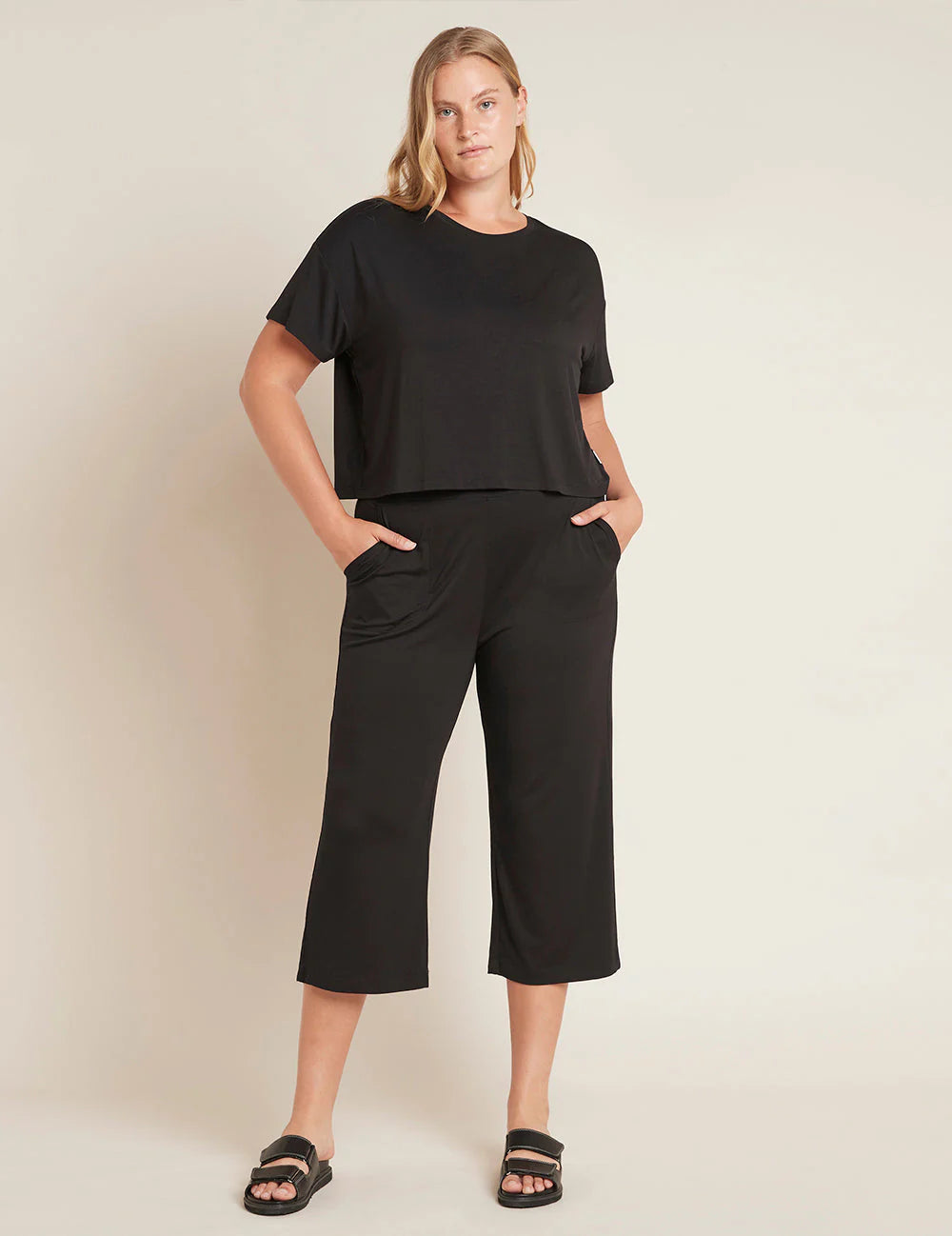 Downtime Crop Pant in Black