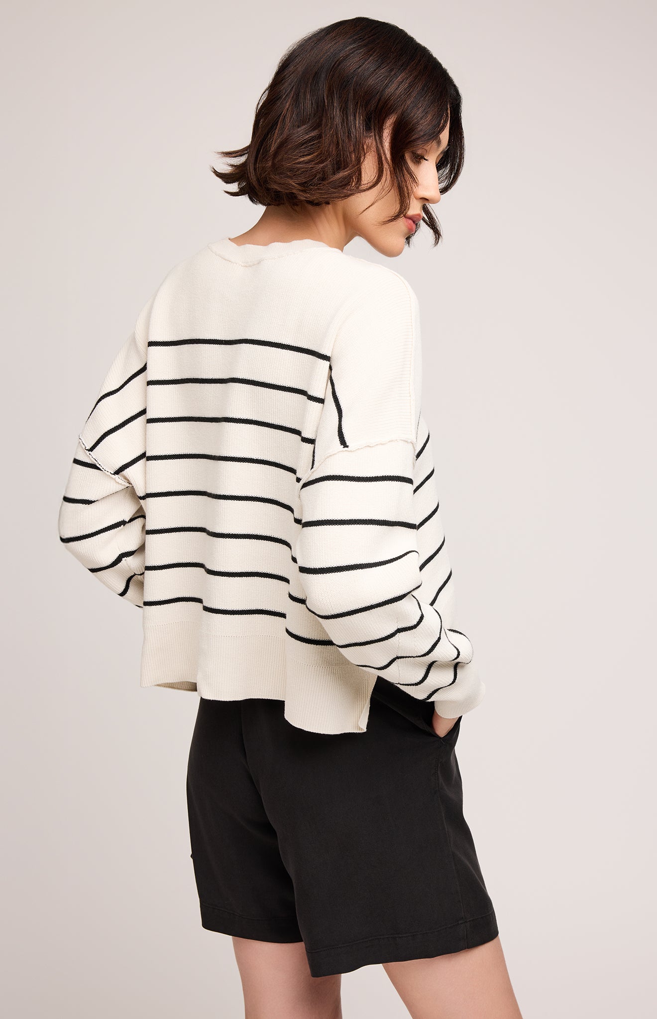 Echo Sweater - Black/White