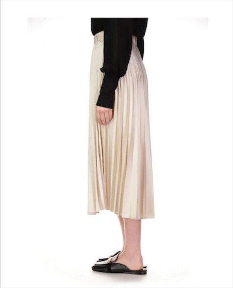 Everyday Pleated Skirt in Marshmellow