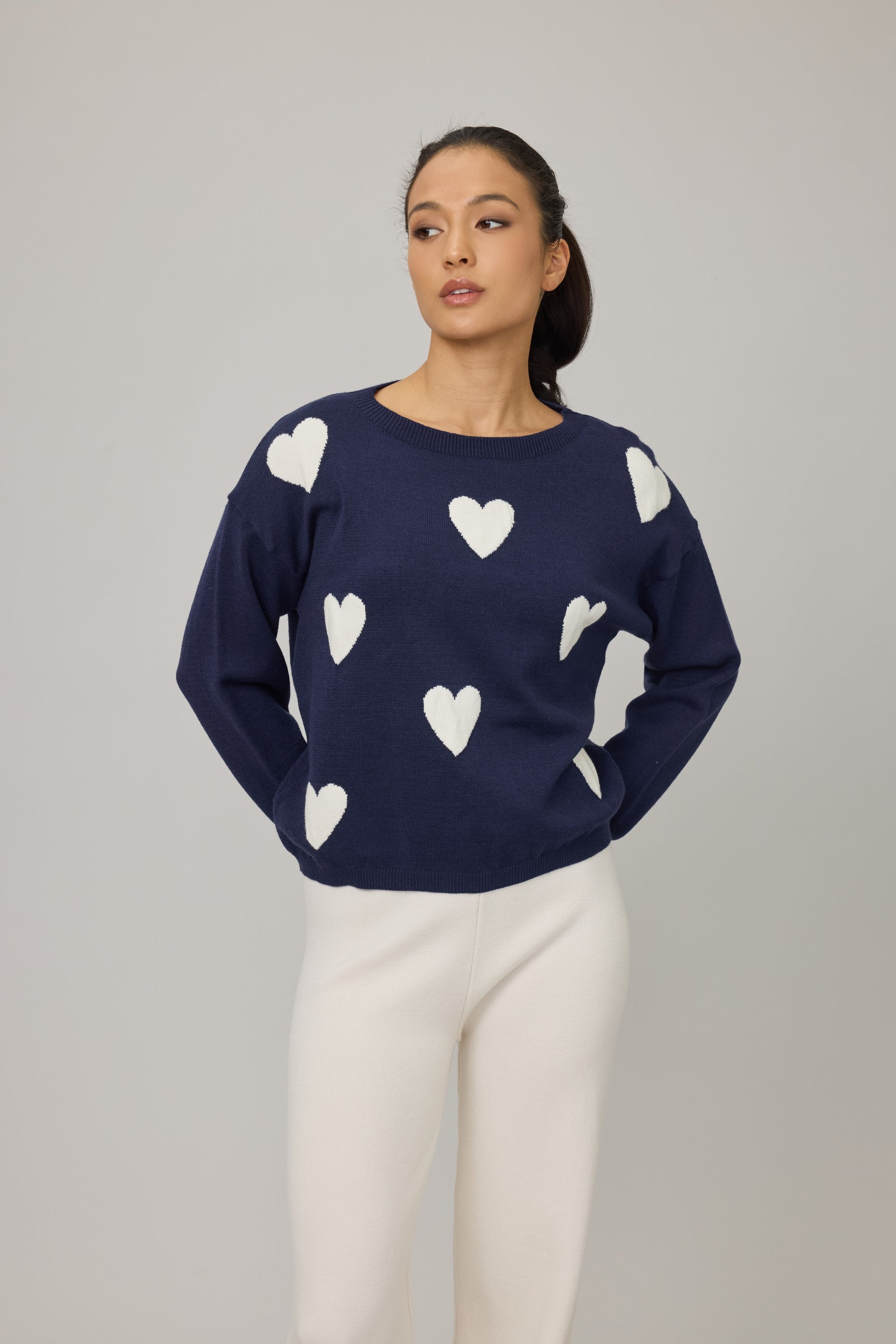 Hailey Viscose Heart Crew - Navy/Crewm
