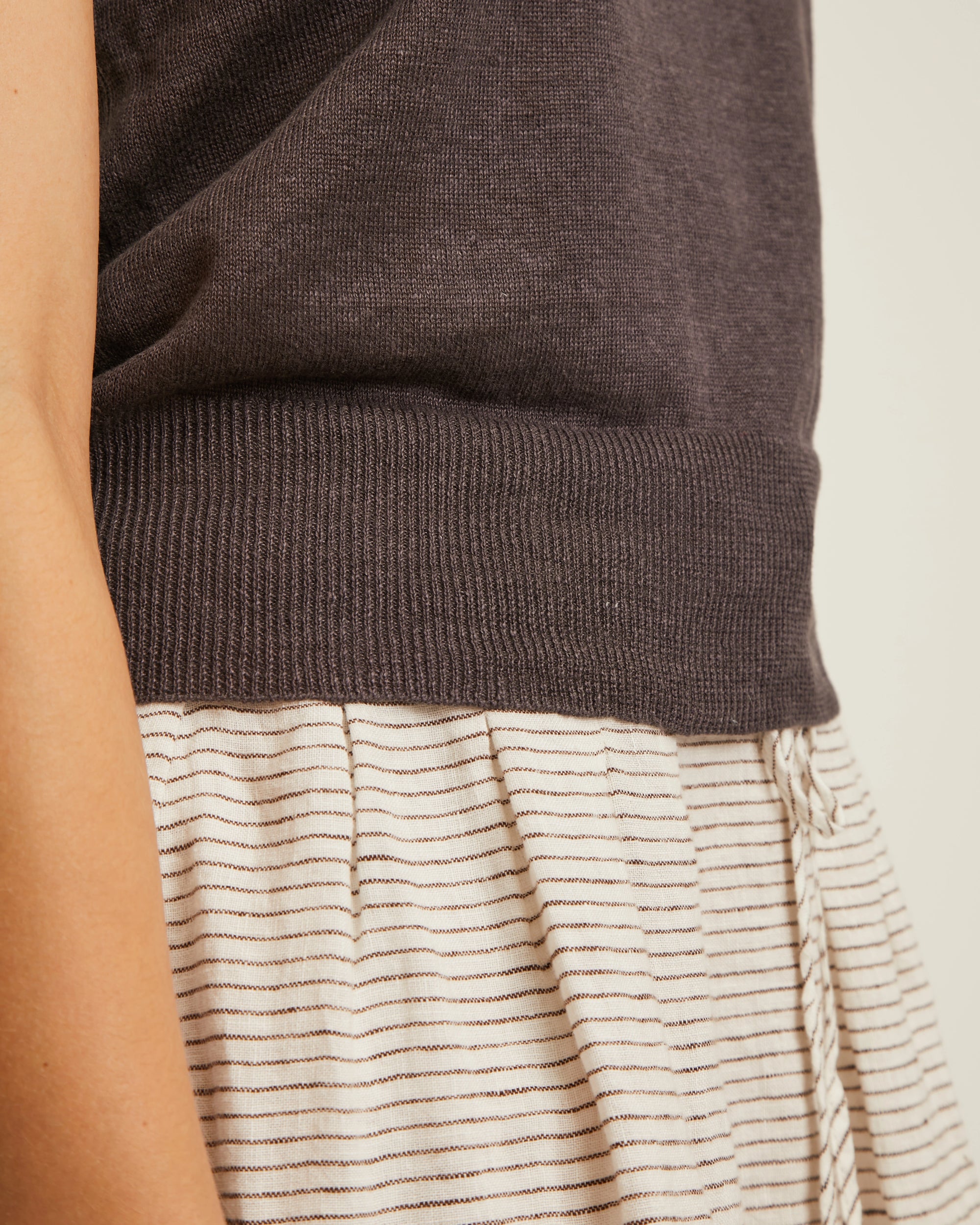 Jenny Linen Tank - Liquorice