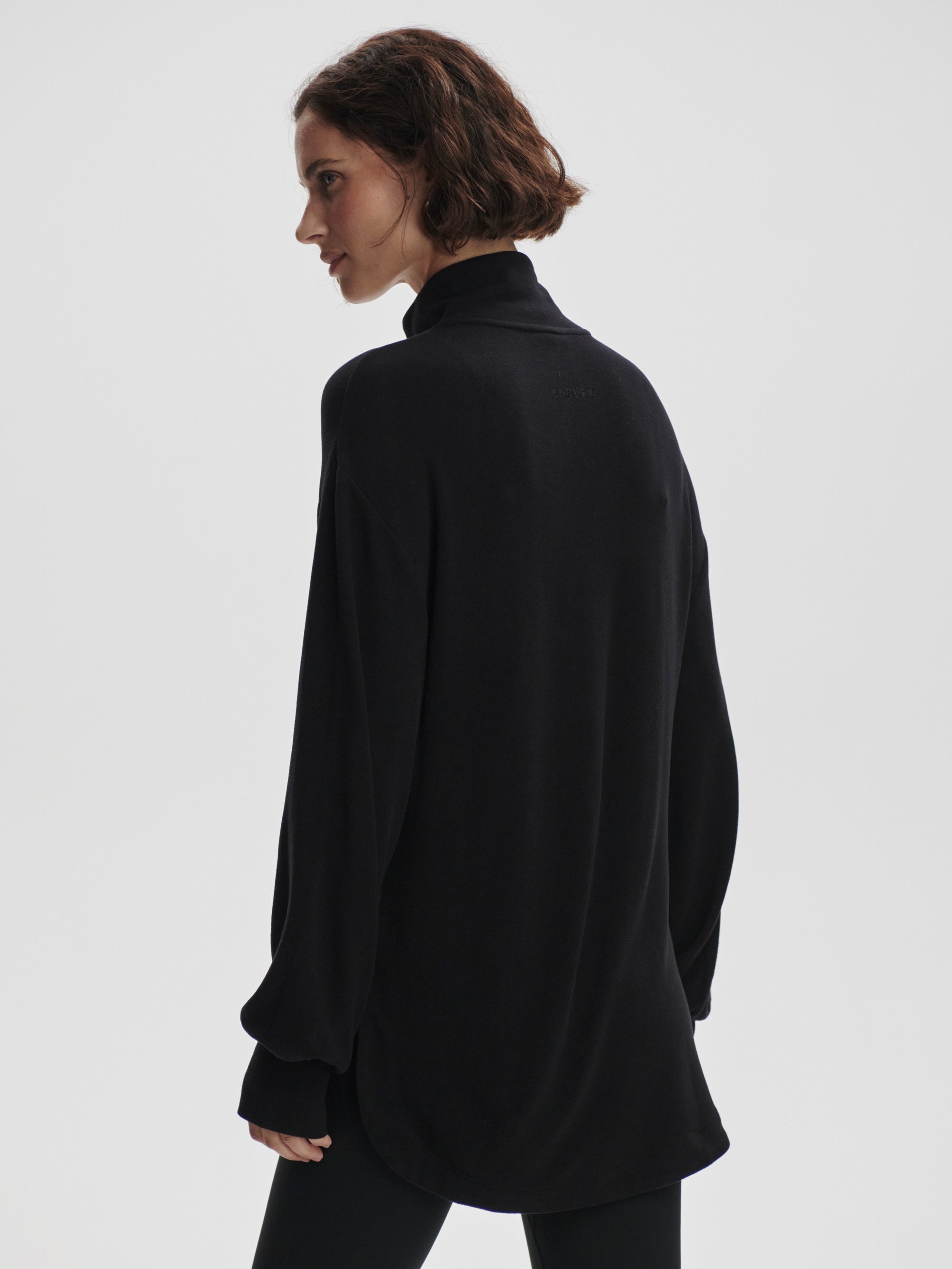 Roeder Half Zip in Black