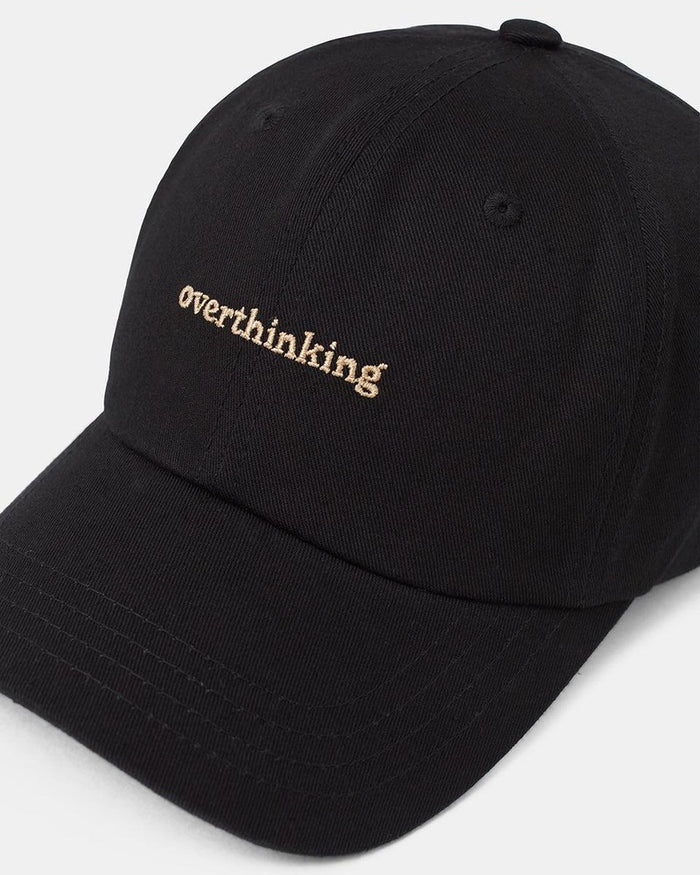 Slogan Peak Hat in Black/Overthinking