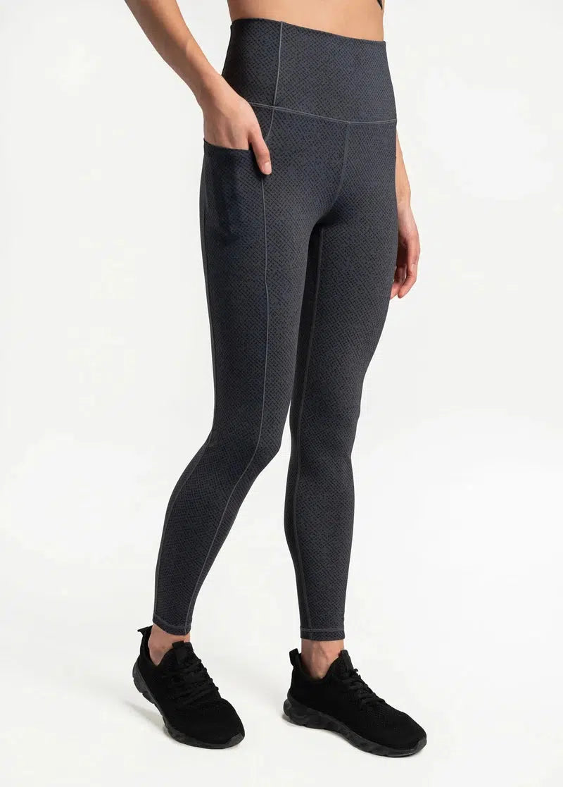 Step Up Ankle Leggings in Colles