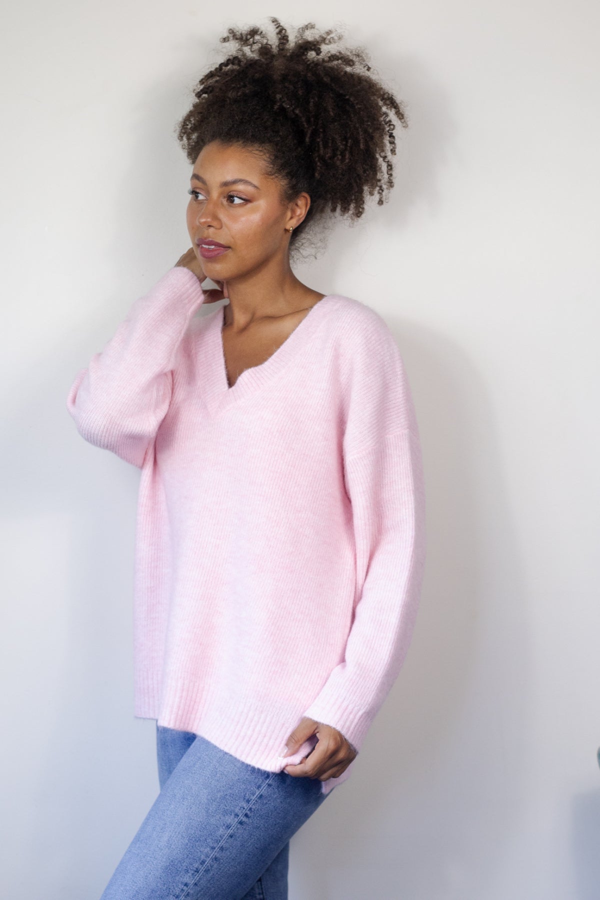 Boyfriend V-Neck Sweater in Pink