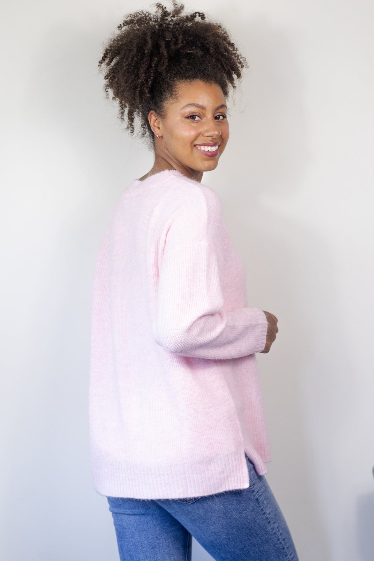 Boyfriend V-Neck Sweater in Pink