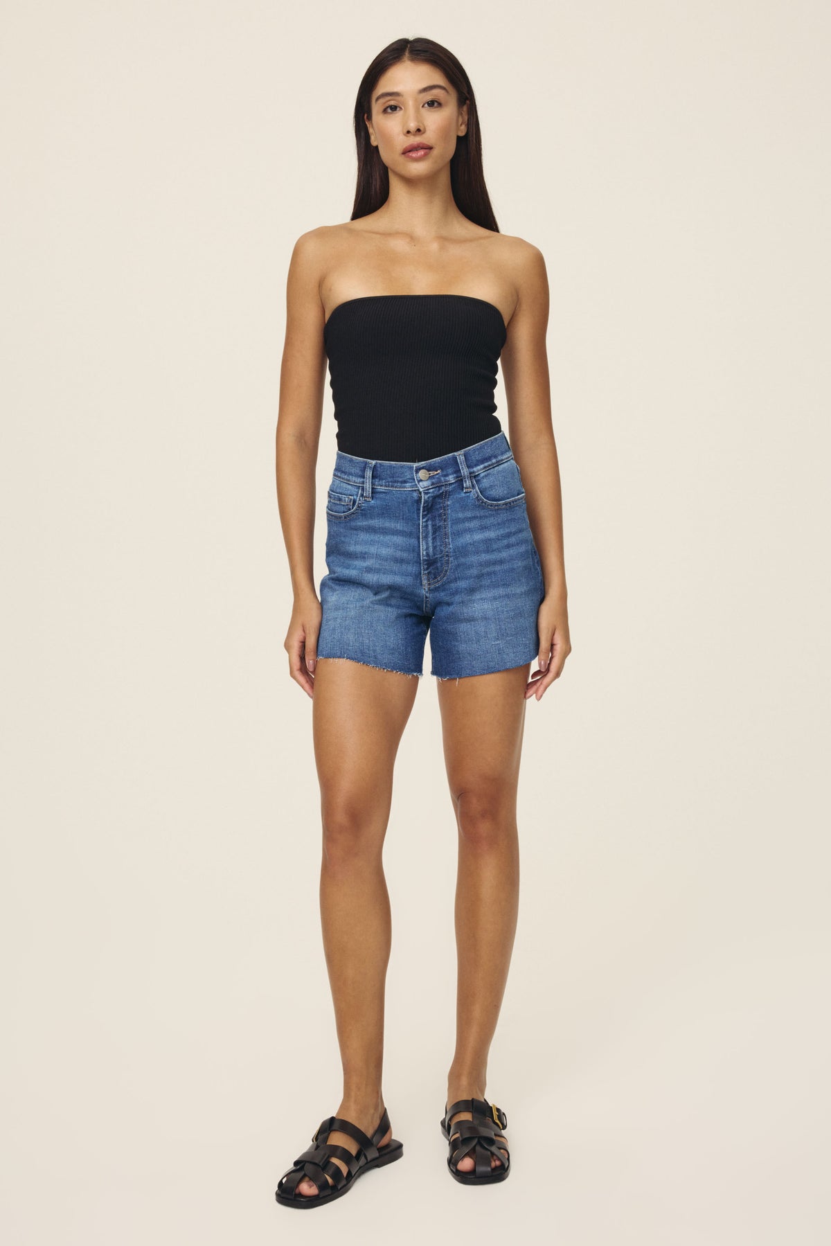 VVI Relaxed Short- Bucket