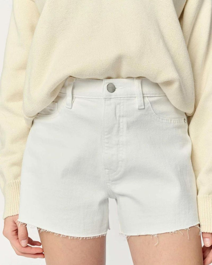 Relaxed Short in Optic White