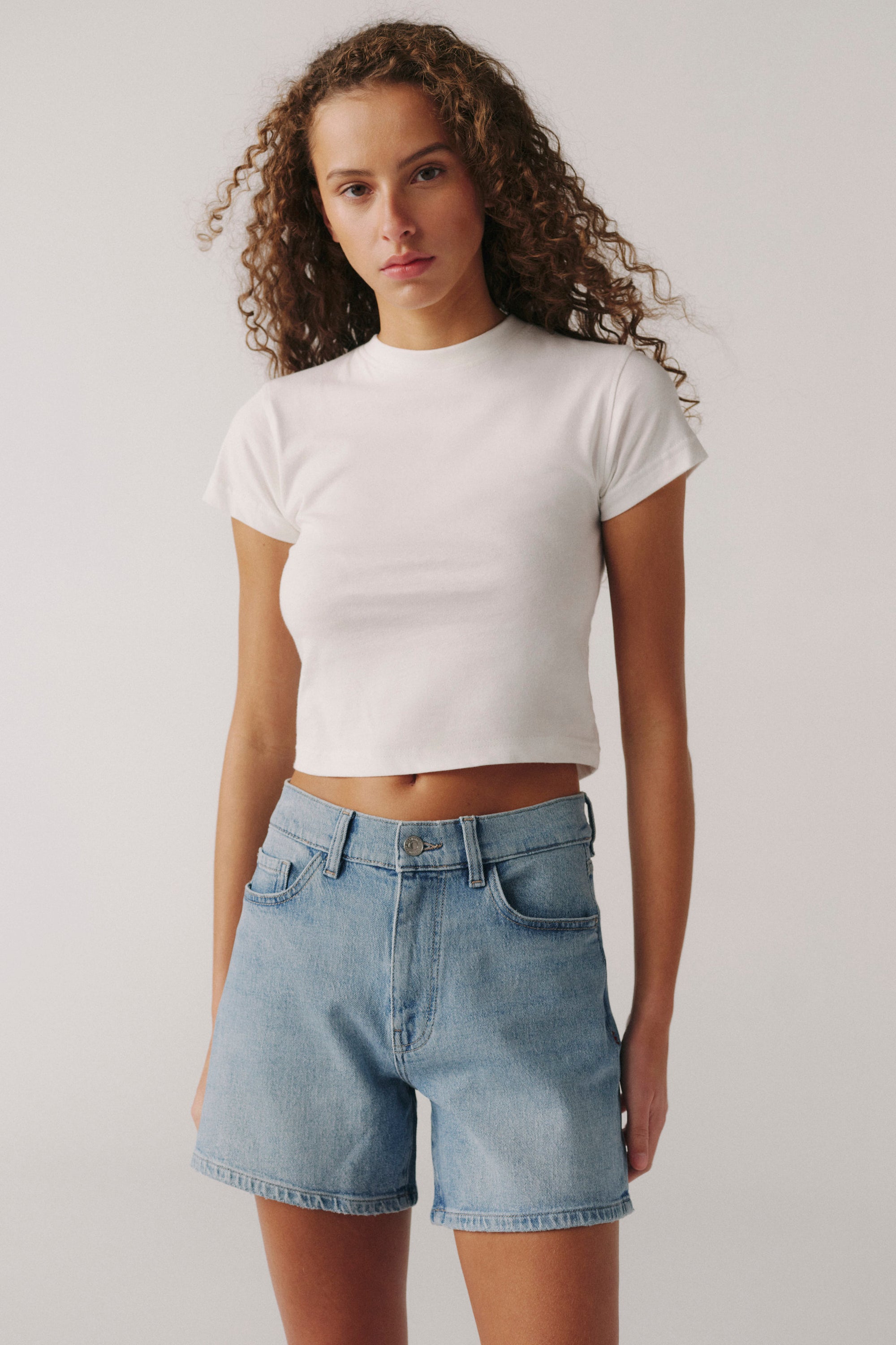 VVI Relaxed Short- Ice Queen