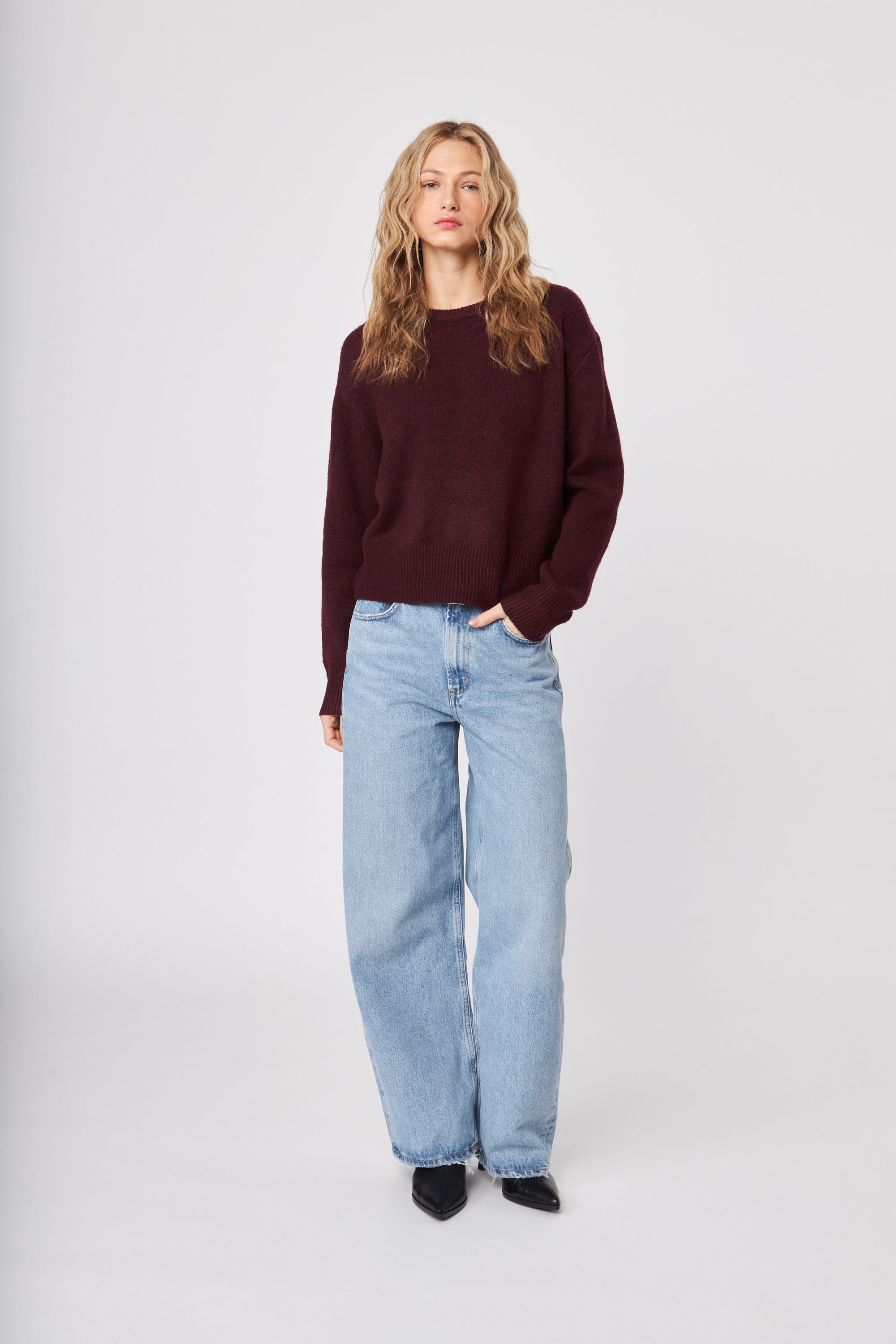 Wilfred Sweater - Merlot
